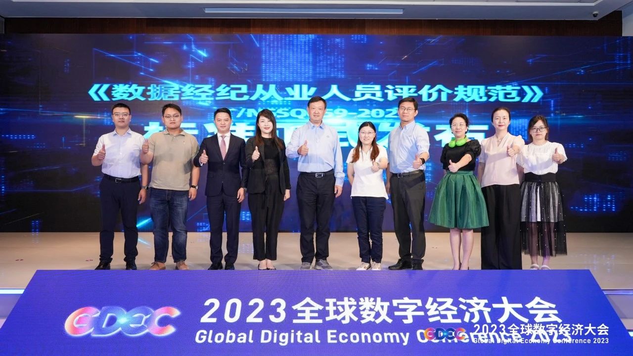 1688782497648073c3kS.jpg 1dd3f43118e5abf3268d6b5efd5beabb.jpg