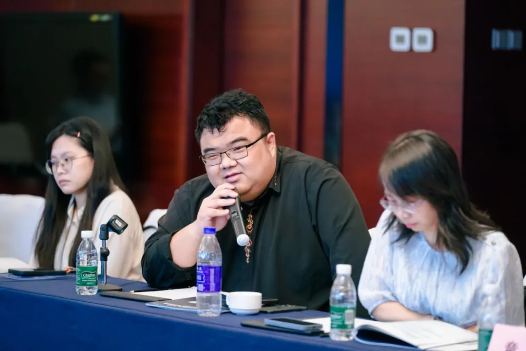 1727596721343757s5xG.jpg 06a04d8fa3c92b92b47d31d1c1baf49d.jpg