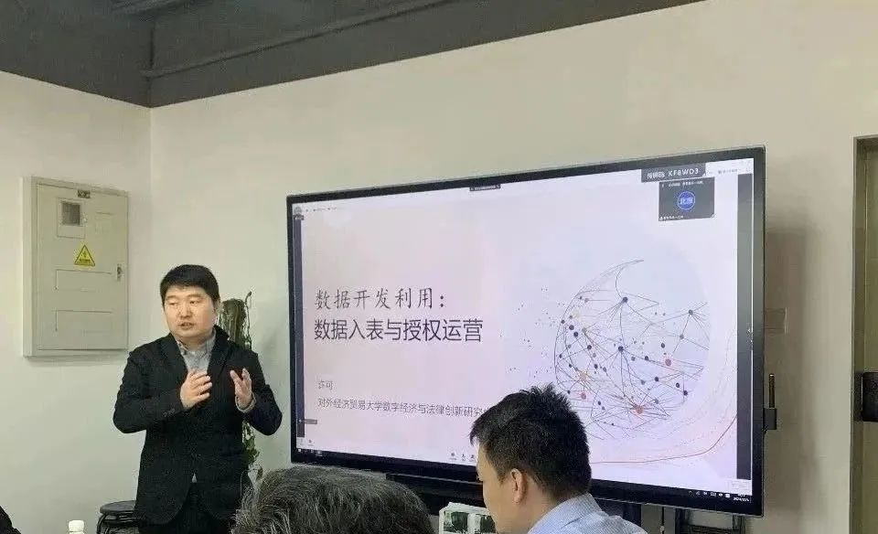 1733899018141629O4kR.jpg 829fa81ec94025683e46ce9f0479f991.jpg